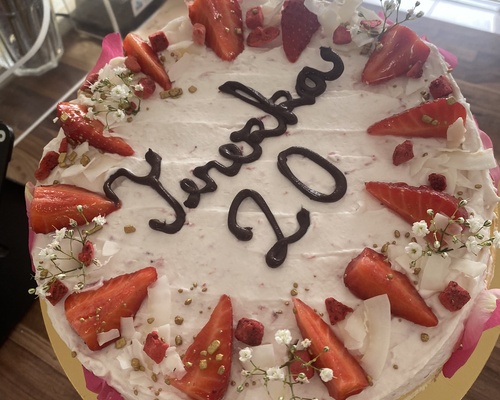 Cheesecake s jahodovým krémem
