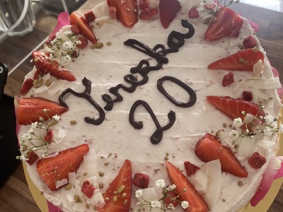 Cheesecake s jahodovým krémem